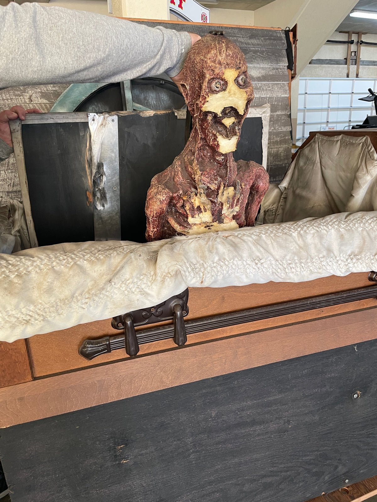 Casket Prop w/ Pop Out Monster