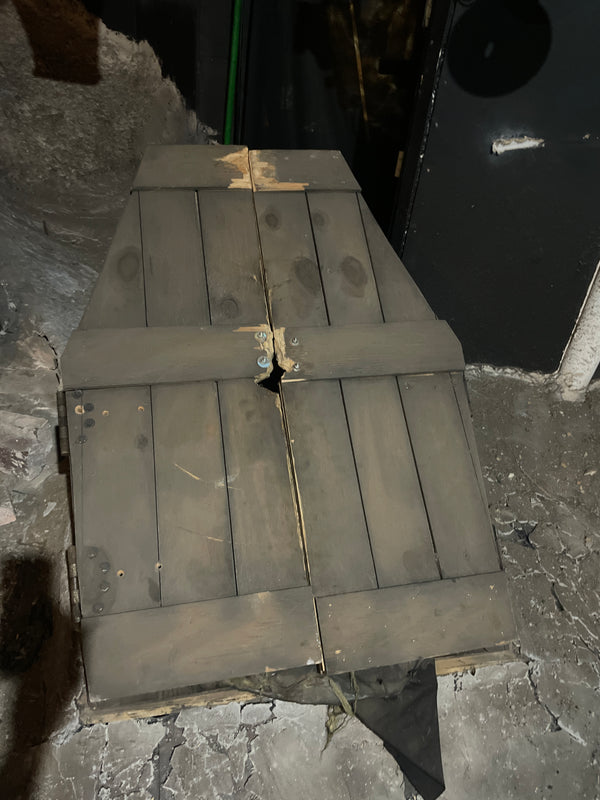 Pop Out Skeleton Coffin Prop
